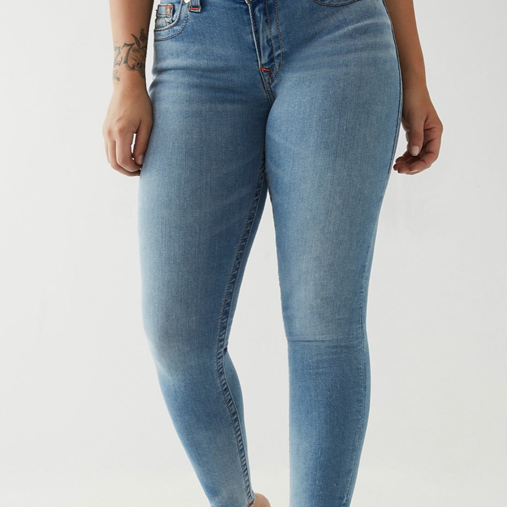 JENNIE CURVY SKINNY JEAN
Size: 30